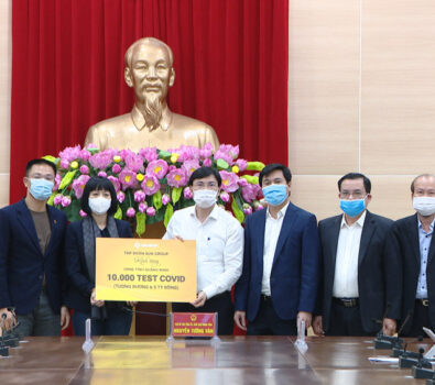 10.000 bộ test Covid được tập đoàn Sun Group gửi tới Quảng Ninh